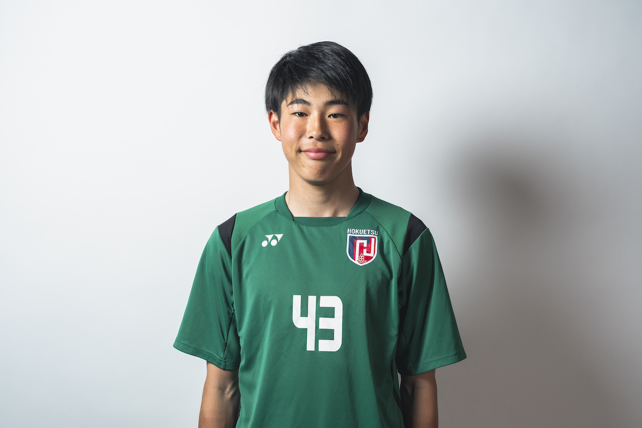 井浦　輝一